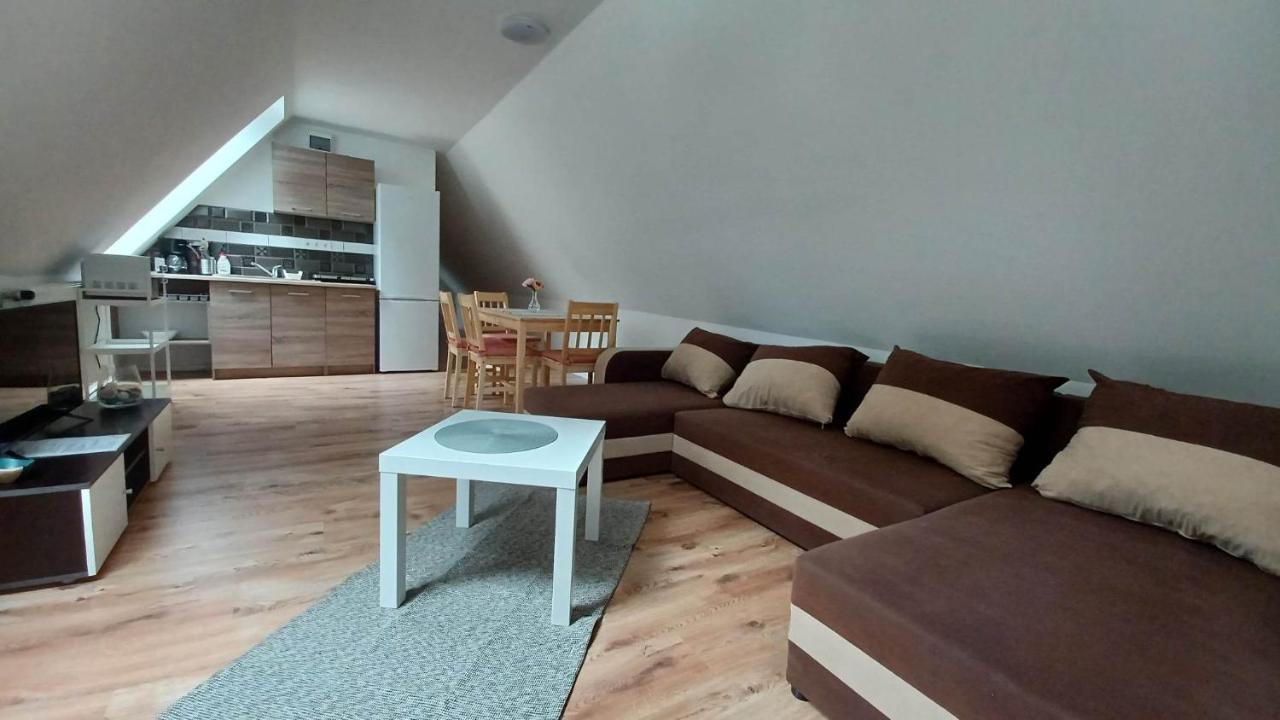 Milla Apartmanok Eger Exterior photo