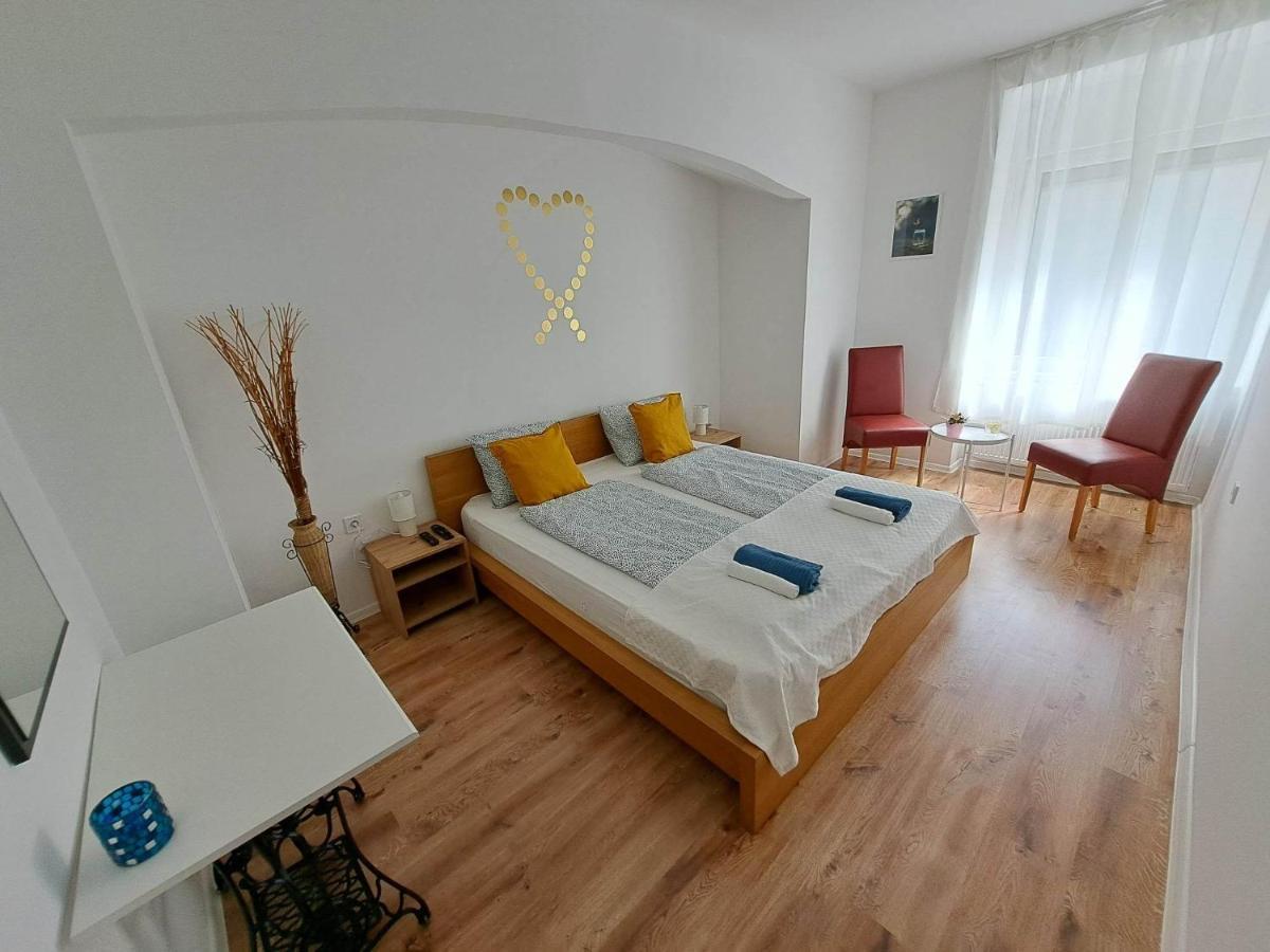 Milla Apartmanok Eger Exterior photo